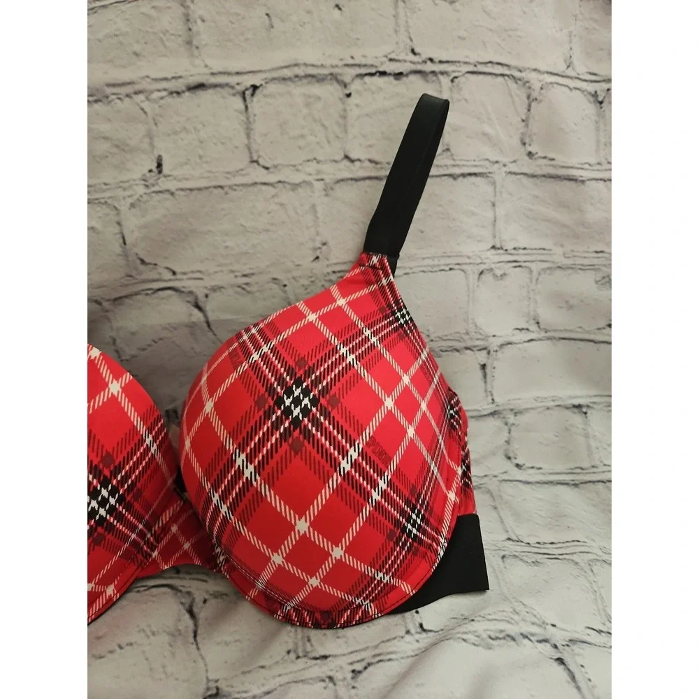 Victorias Secret brand pink